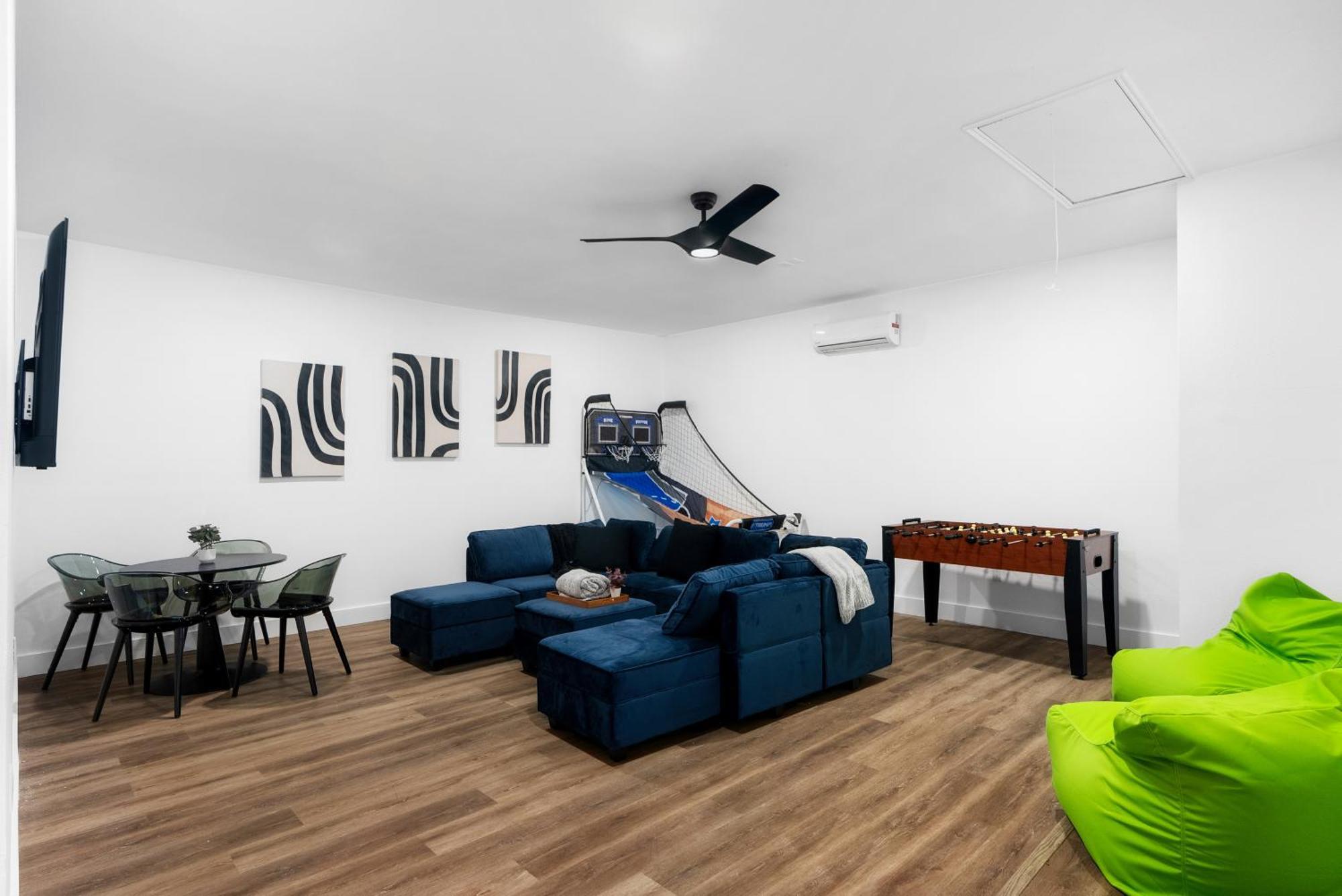 Stunning Family Home With Pool & Hot Tub - Sleeps 17 Флюгервілль Екстер'єр фото
